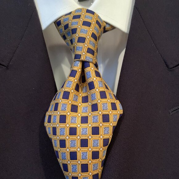 Fendi 100% silk tie - Picture 6 of 9